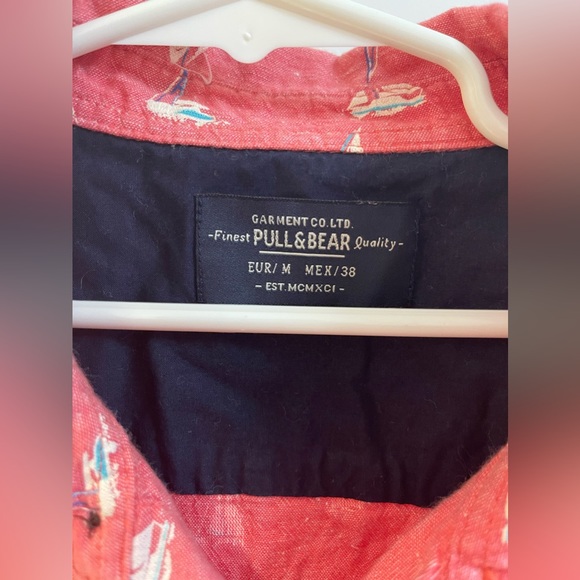 Collar shirt with boat logos - Picture 2 of 3